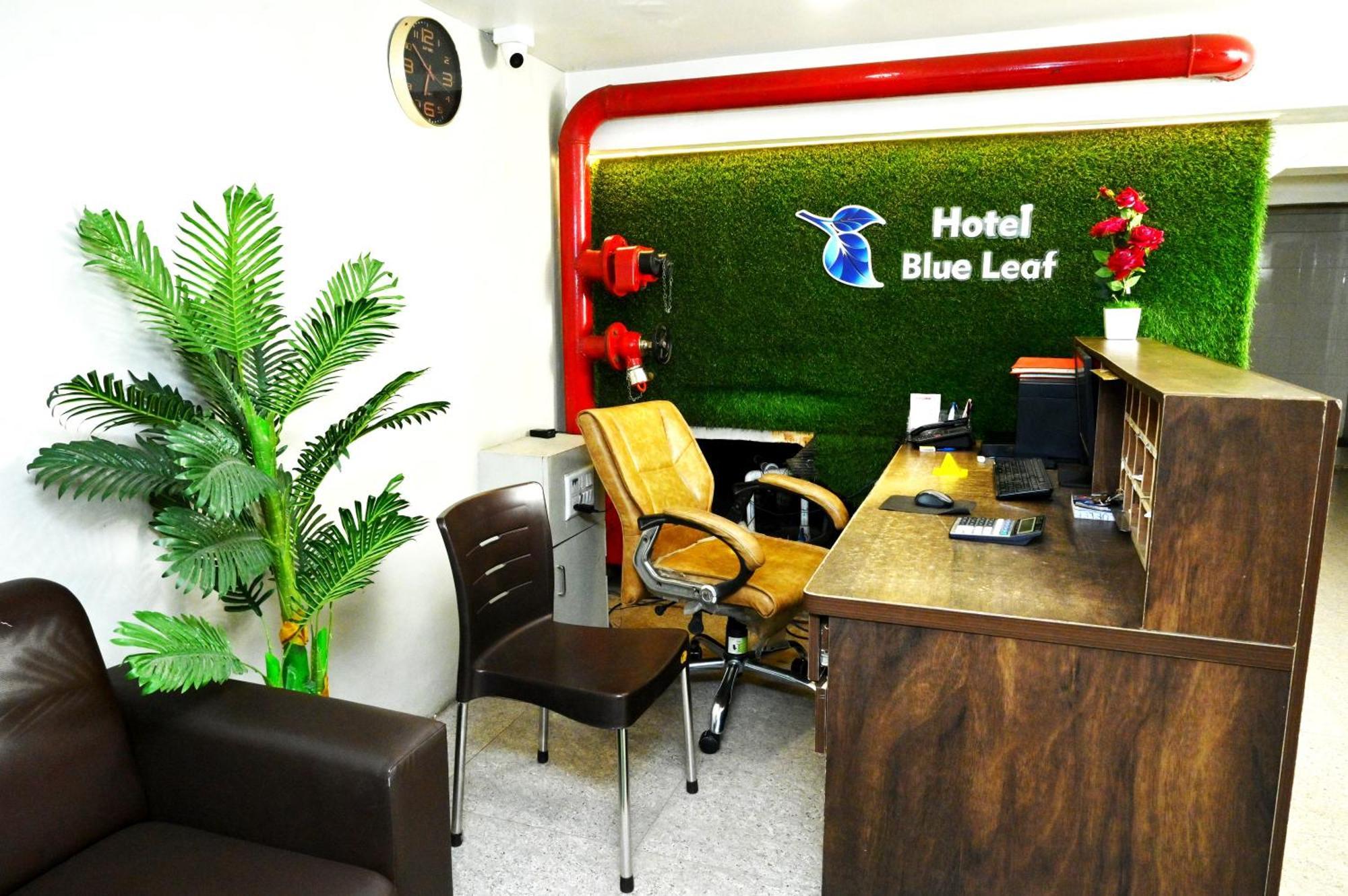 Hotel Blue Leaf ราชโกฎิ ภายนอก รูปภาพ
