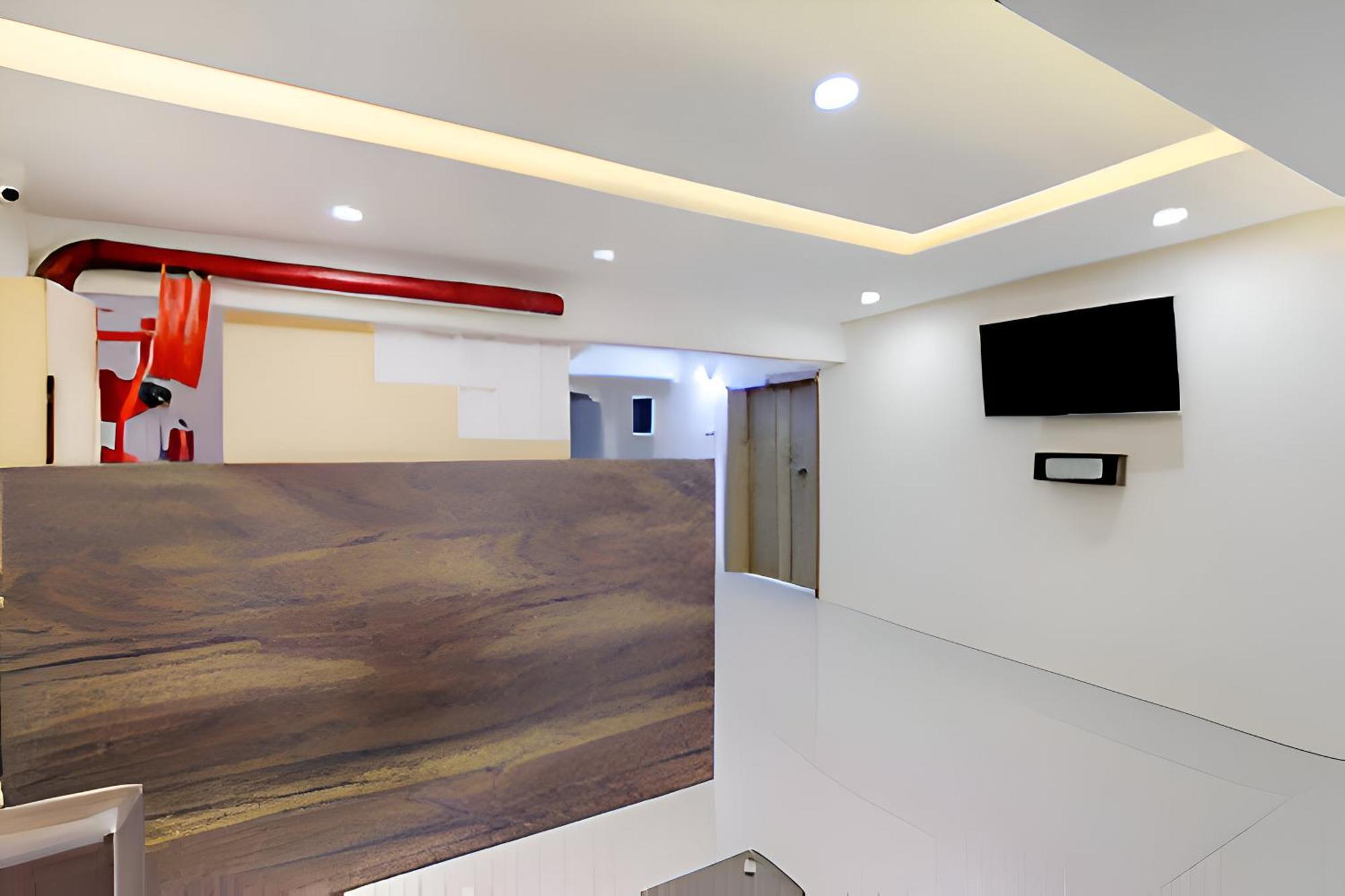Hotel Blue Leaf ราชโกฎิ ภายนอก รูปภาพ